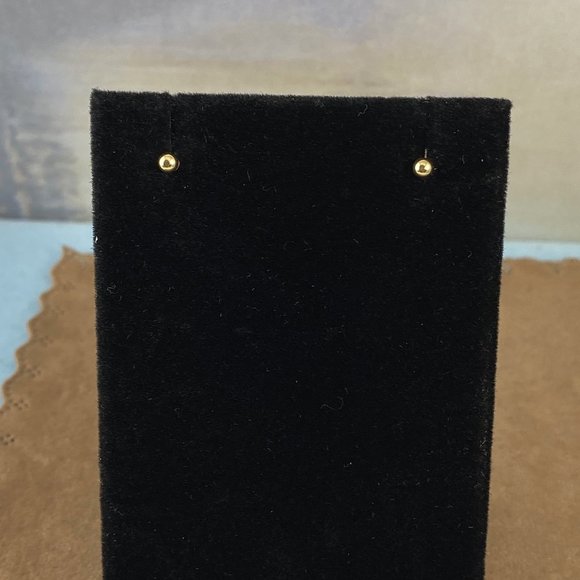 14K all Gold 3MM Ball Stud Earrings - Picture 3 of 6